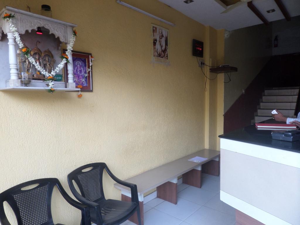 Hotel Sai Ratna นาสิก ภายนอก รูปภาพ